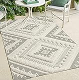 the carpet Karel In & Outdoor Teppich wetterfest - hochwertiger Balkon Teppich Creme - Boho Teppich mit geometrischem Muster 120 x 170 cm aus Polypropylen